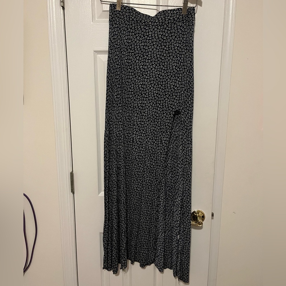 Brandy Melville floral skirt